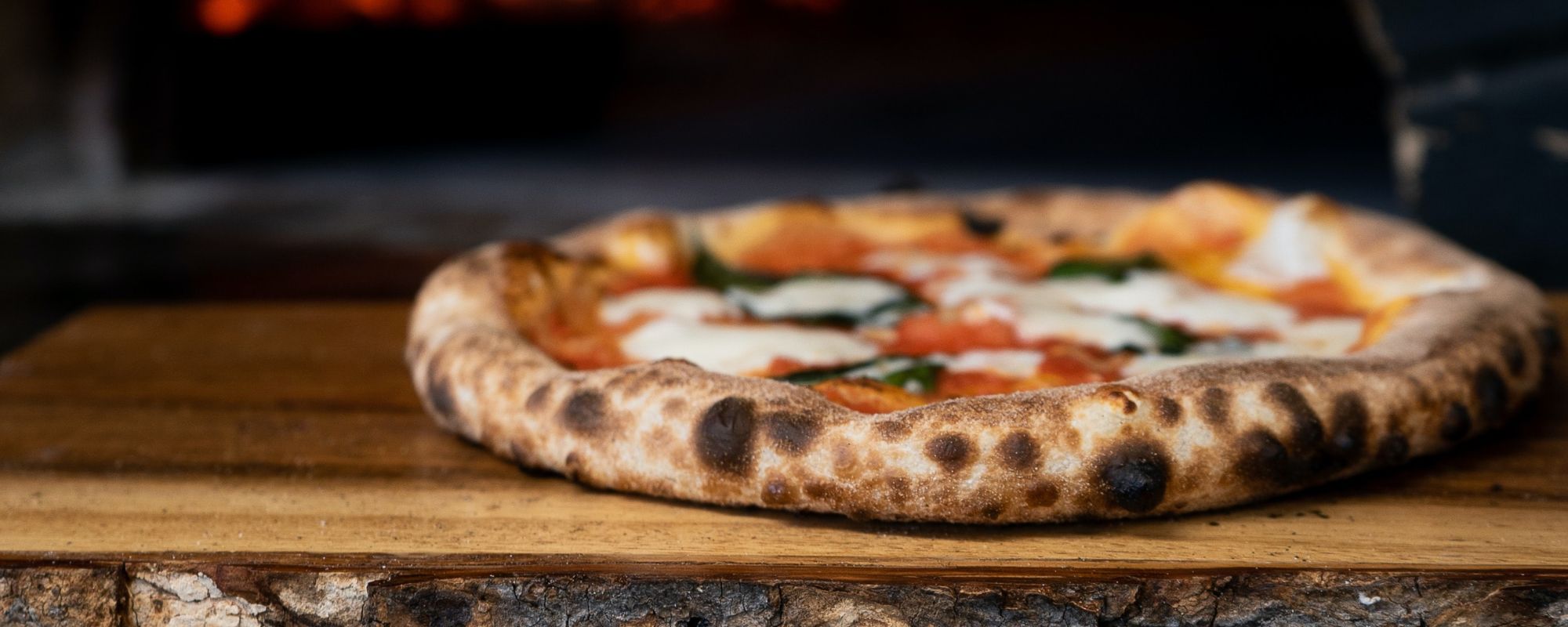 Origini e storia della pizza napoletana